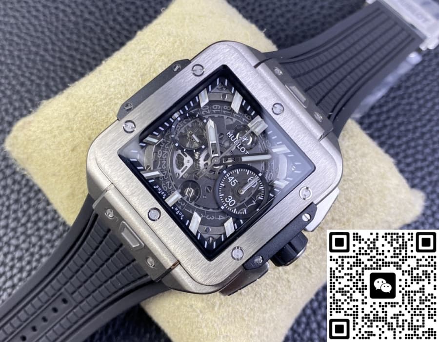 Hublot AQUARE BANG UNICO 821.NX.0170.RX BB Factory Date display
