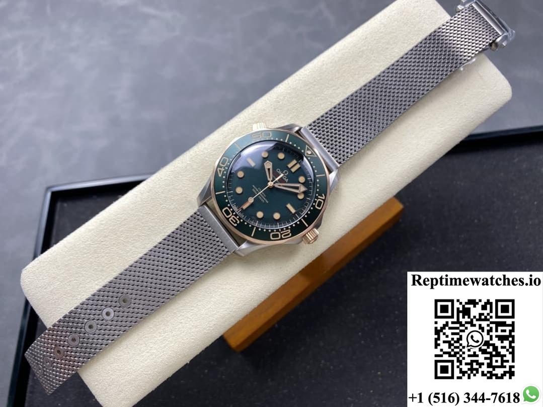 Omega Seamaster 210.90.42.20.10.001 VS factory luminous hour markers