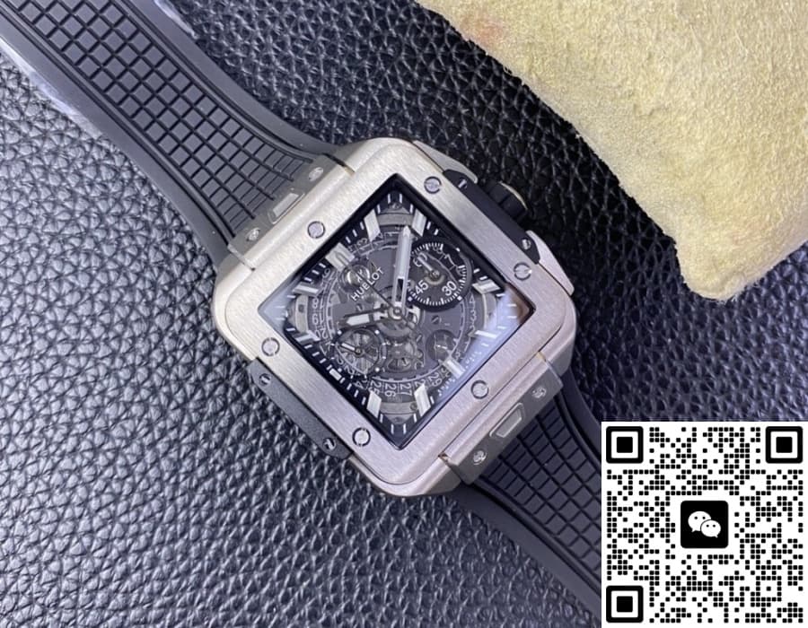 Hublot AQUARE BANG UNICO 821.NX.0170.RX BB Factory Date display