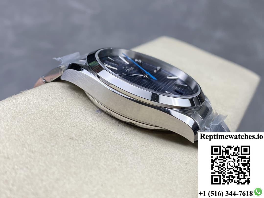 Omega Seamaster 220.10.41.21.03.005 N1 factory stainless steel case