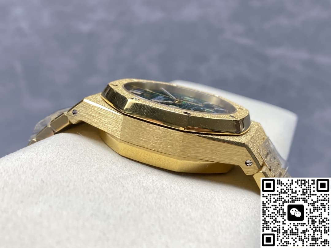 Audemars Piguet Royal Oak 26331BA.OO.1220BA.02 OM factory gold strap