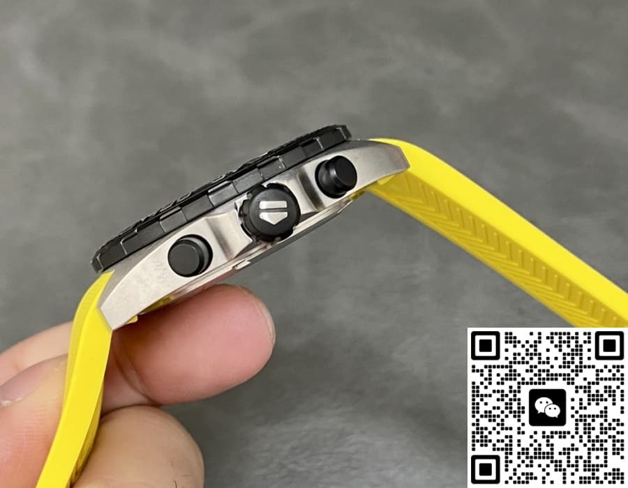 TAG Heuer F1 CAZ101AM.FT8054 Rubber Strap