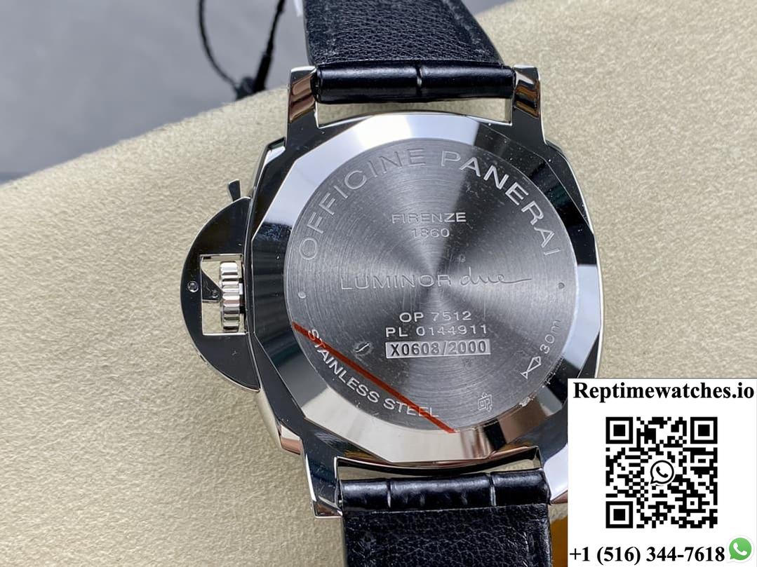 Panerai Luminor Due pam01250 VS factory date display
