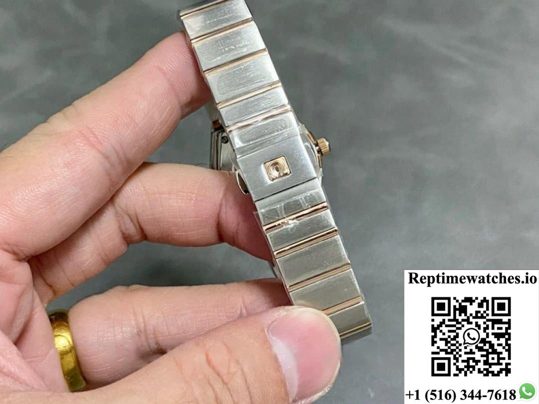Omega Constellation 131.25.25.60.53.002 TW factory solid bottom case