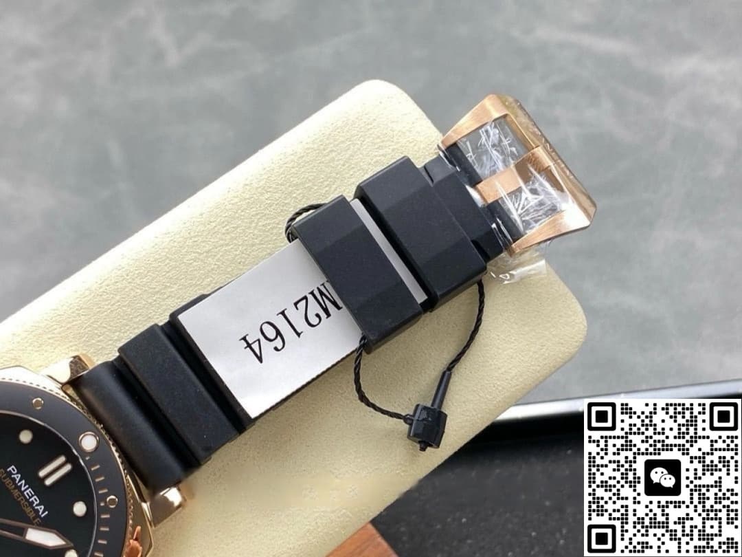 Panerai Submariner PAM02164 VS Factory Black Dial
