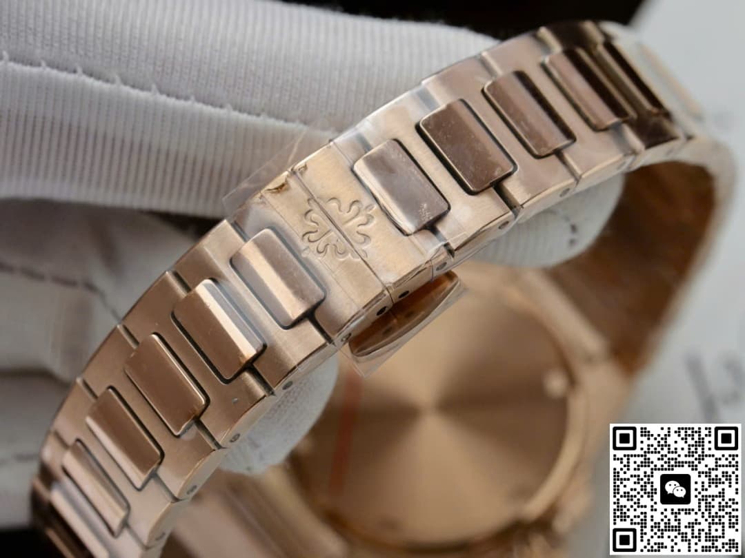 Patek Philippe Nautilus 7010R GR Factory Diamond Bezel