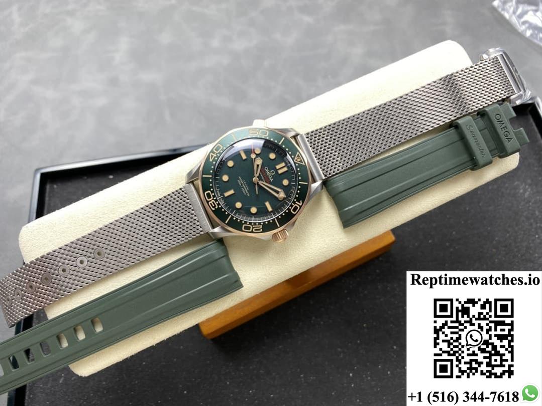 Omega Seamaster 210.90.42.20.10.001 VS factory luminous hour markers