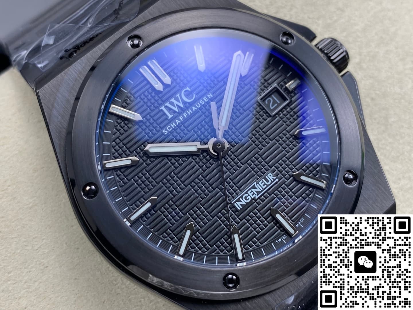 IWC Engineer IW338903 BLS Factory Date Display