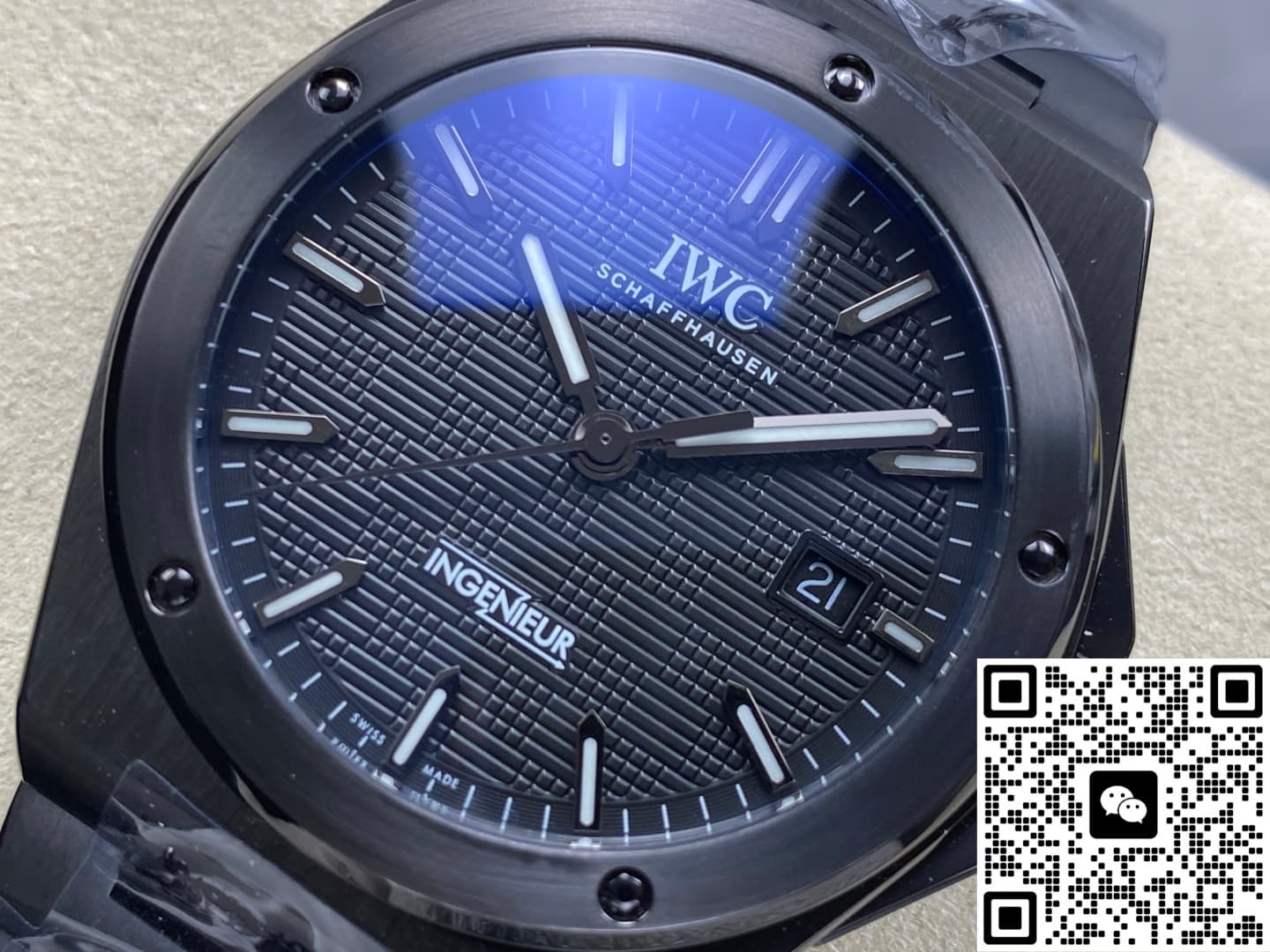 IWC Engineer IW338903 BLS Factory Date Display