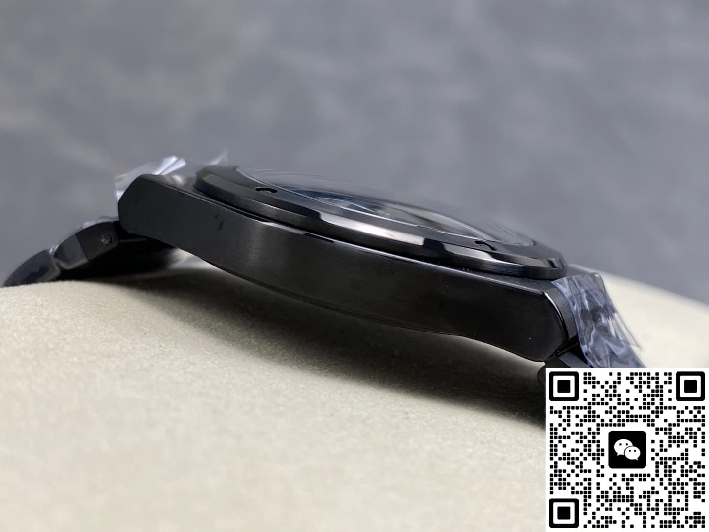 IWC Engineer IW338903 BLS Factory Date Display