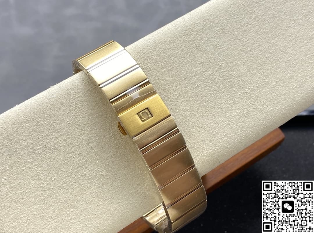 Omega Constellation 123.55.38.22.02.002 OM Factory Week Display