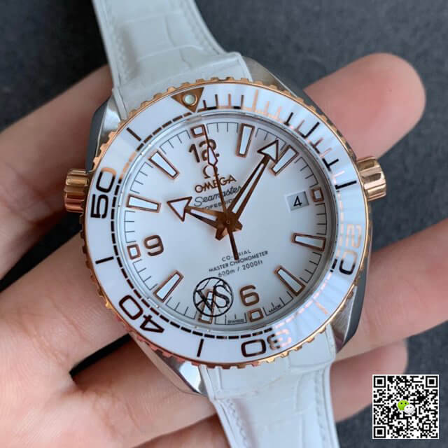 Omega Seamaster 215.23.40.20.04.001 Planet Ocean 600M VS Factory White Dial