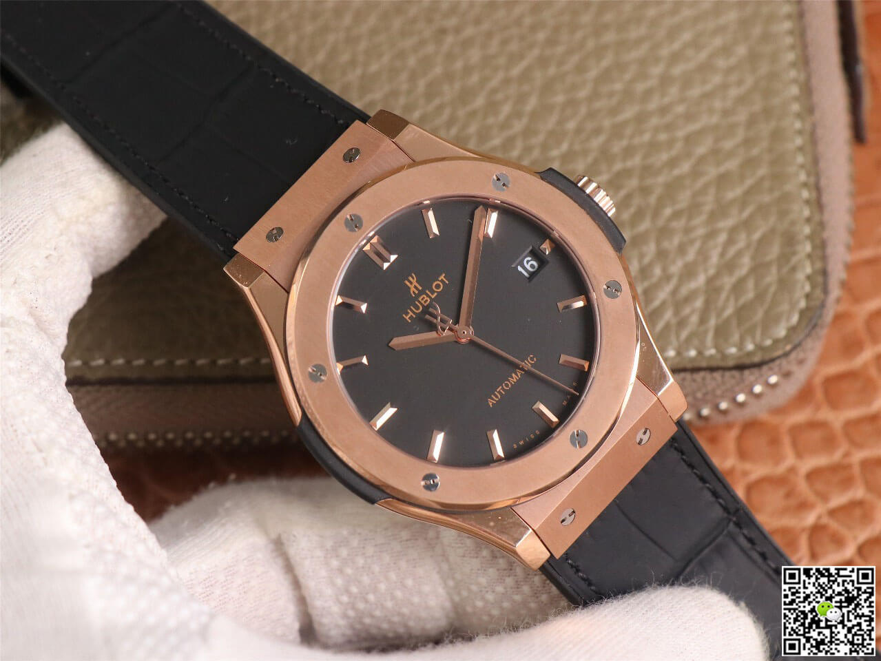 Hublot Classic Fusion 511.OX.1181.LR WWF Factory Rose Gold Black Dial