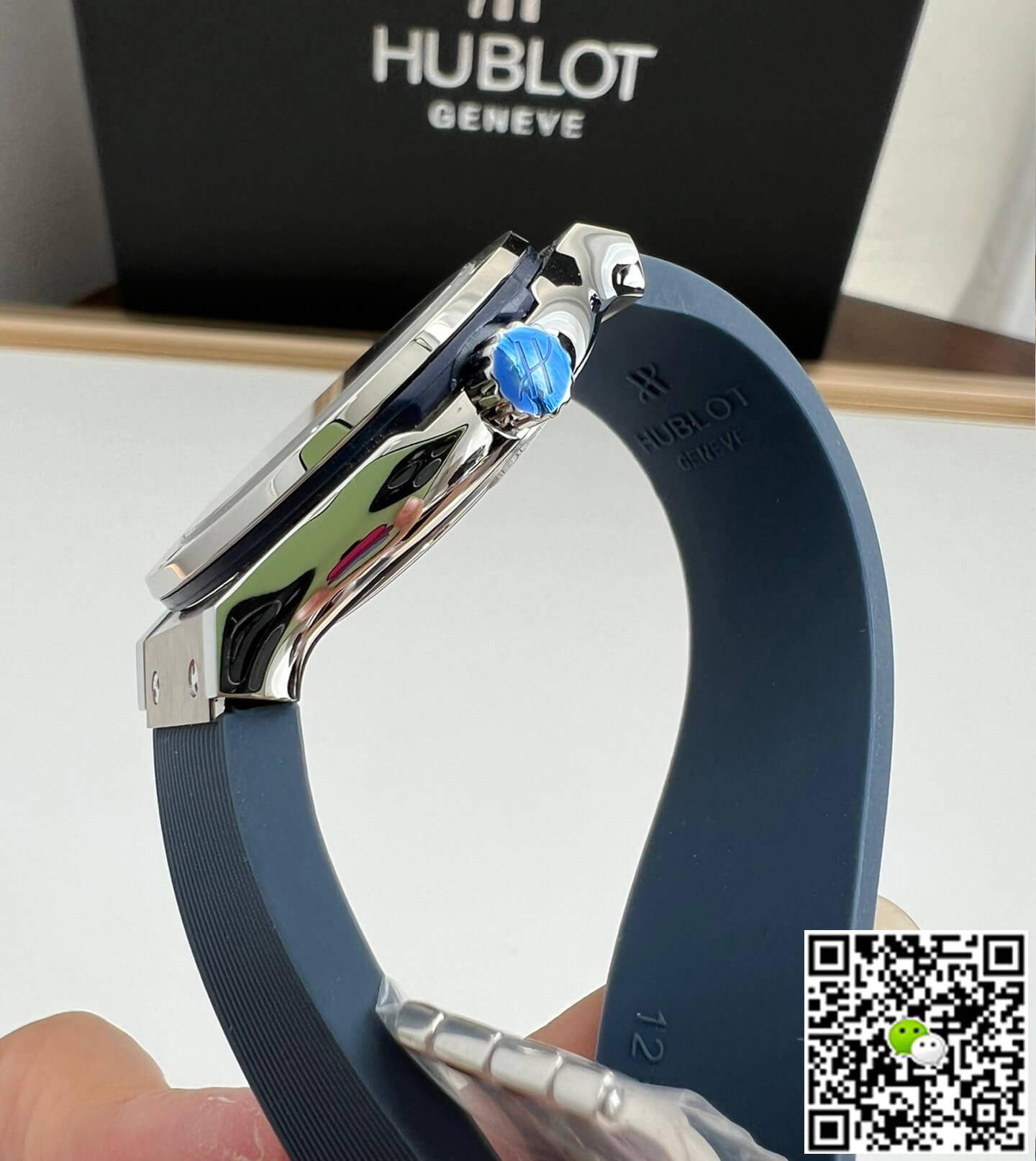 Hublot Classic Fusion 581.NX.7170.RX 33MM Quartz HB Factory Blue Dial