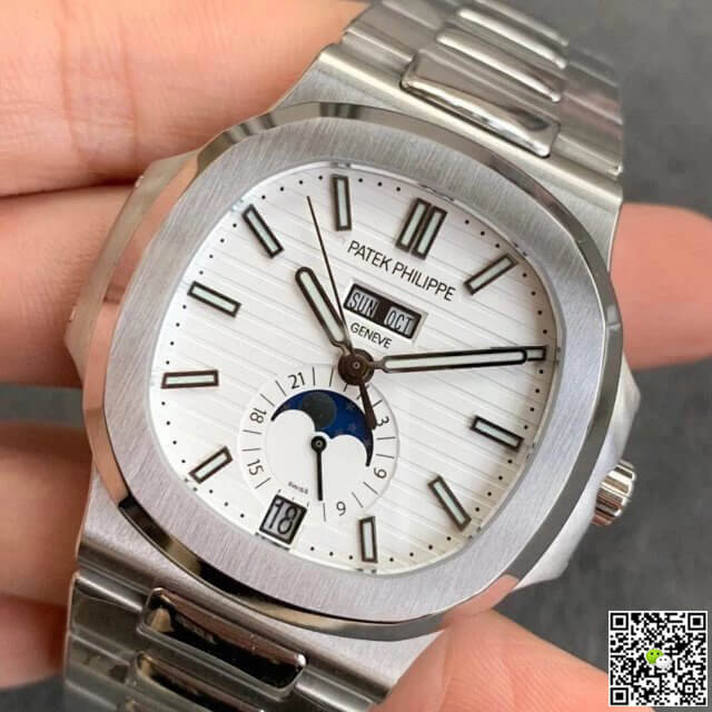 Patek Philippe Nautilus 5726/1A-010 Moonphase GR Factory Stainless Steel Strap