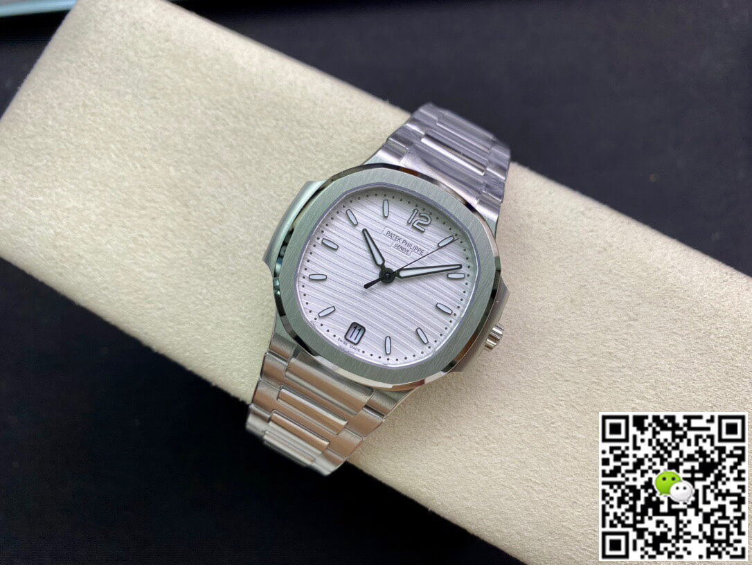Patek Philippe Nautilus Ladies 7118/1A-010 3K Factory Silver Dial
