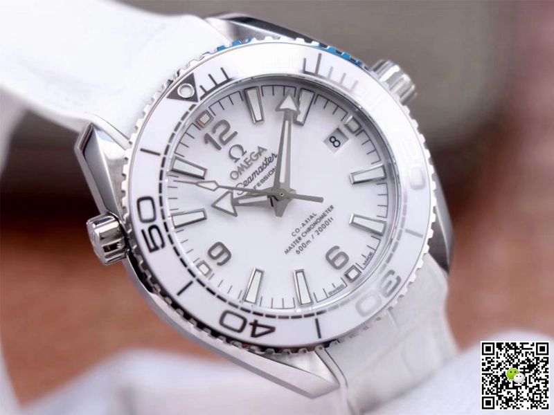 Omega Seamaster 215.33.40.20.04.001 Planet Ocean 600M VS Factory White Dial