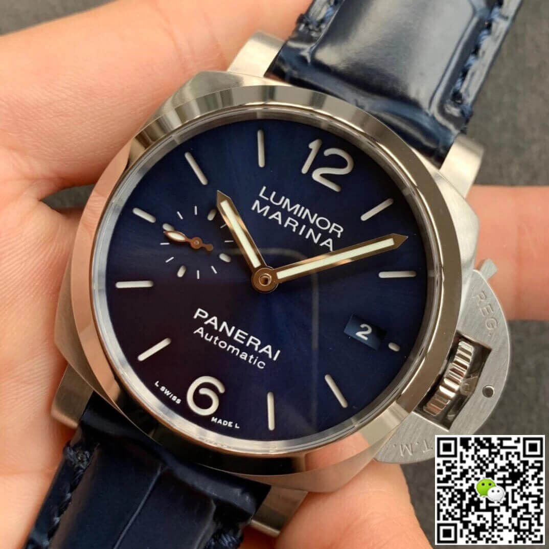 Panerai Luminor PAM01393 VS Factory Blue Dial