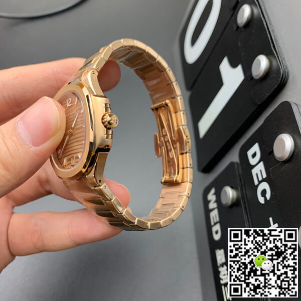 Patek Philippe Nautilus 7118/1R-010 3K Factory Rose Gold