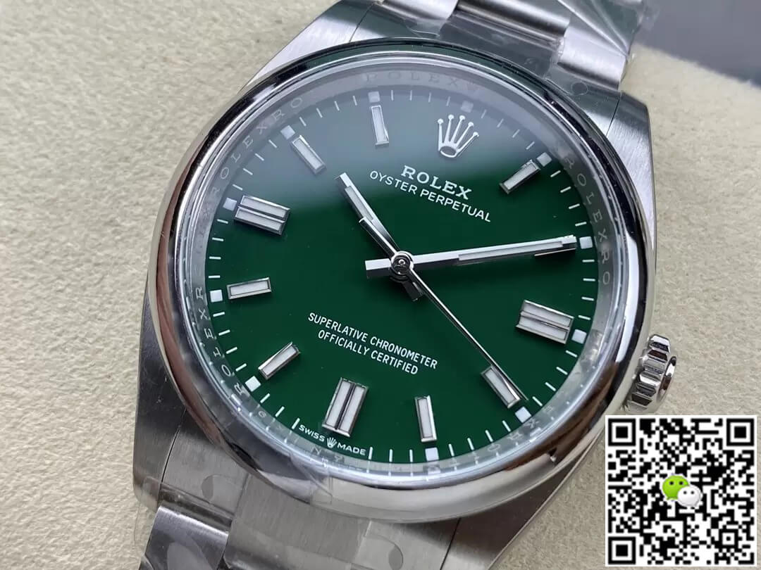 Rolex Oyster Perpetual M126000-0005 36MM Clean Factory Green Dial