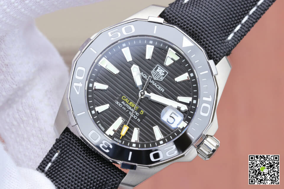 Tag Heuer Aquaracer 300M WAY211A.FC6362 V6 Factory Black Dial