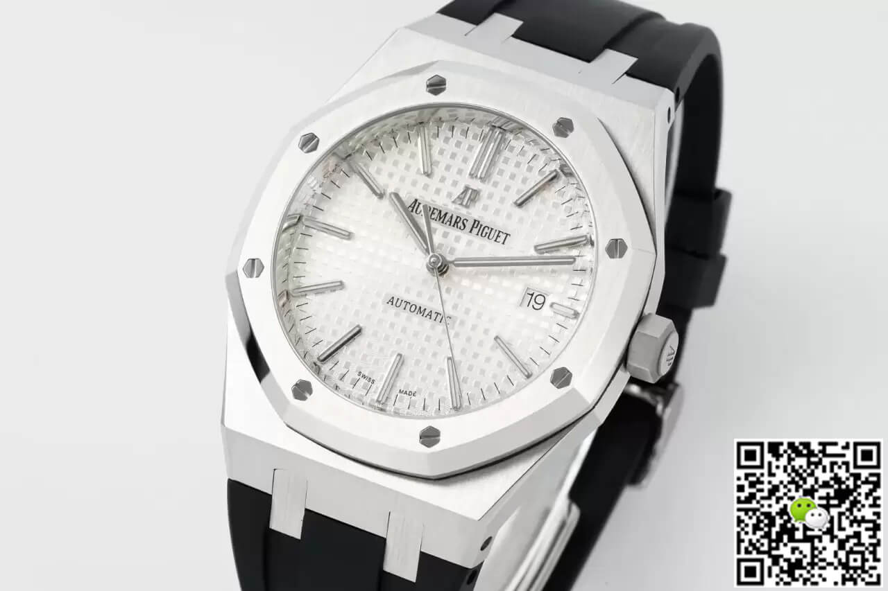 Audemars Piguet Royal Oak 15400 APS Factory White Dial Rubber Strap