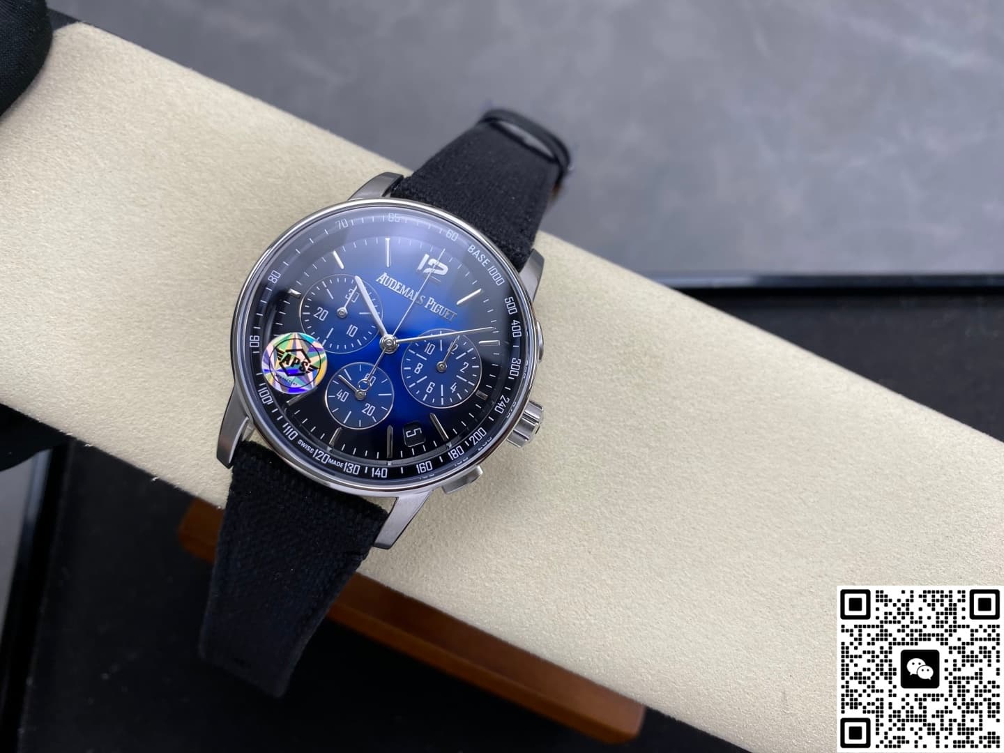 Audemars Piguet CODE 11.59 26393BC.OO.A002KB.01 APS Factory Date Display