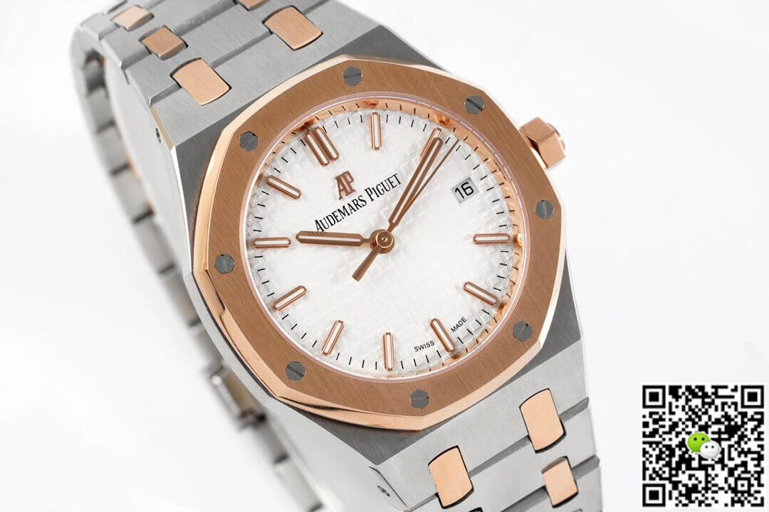 Audemars Piguet Royal Oak 77350SR.OO.1261SR.01 8F Factory Silver Dial