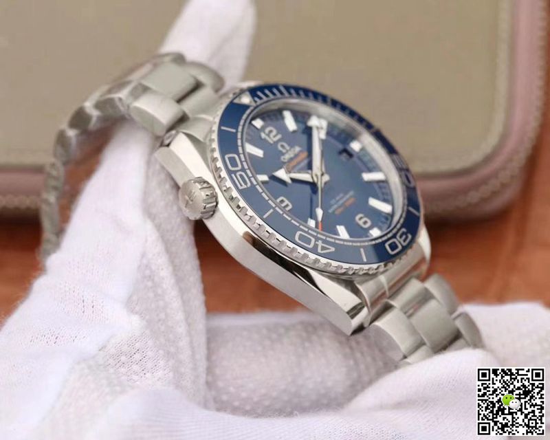 Omega Seamaster 215.30.44.21.03.001 Planet Ocean 600M VS Factory Blue Ceramic Dial