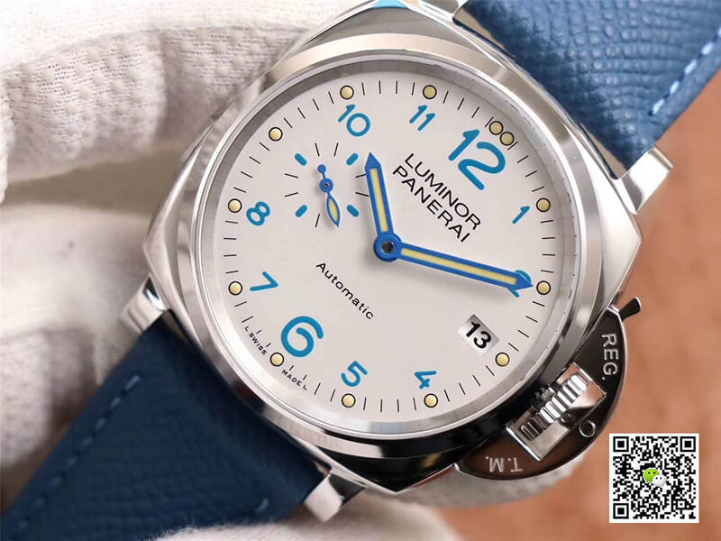 Panerai Luminor Due PAM906 VS Factory White Dial