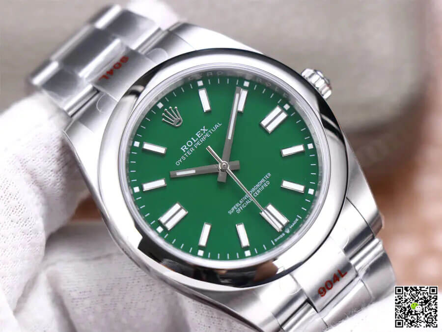 Rolex Oyster Perpetual M124300-0005 41MM EW Factory Green Dial