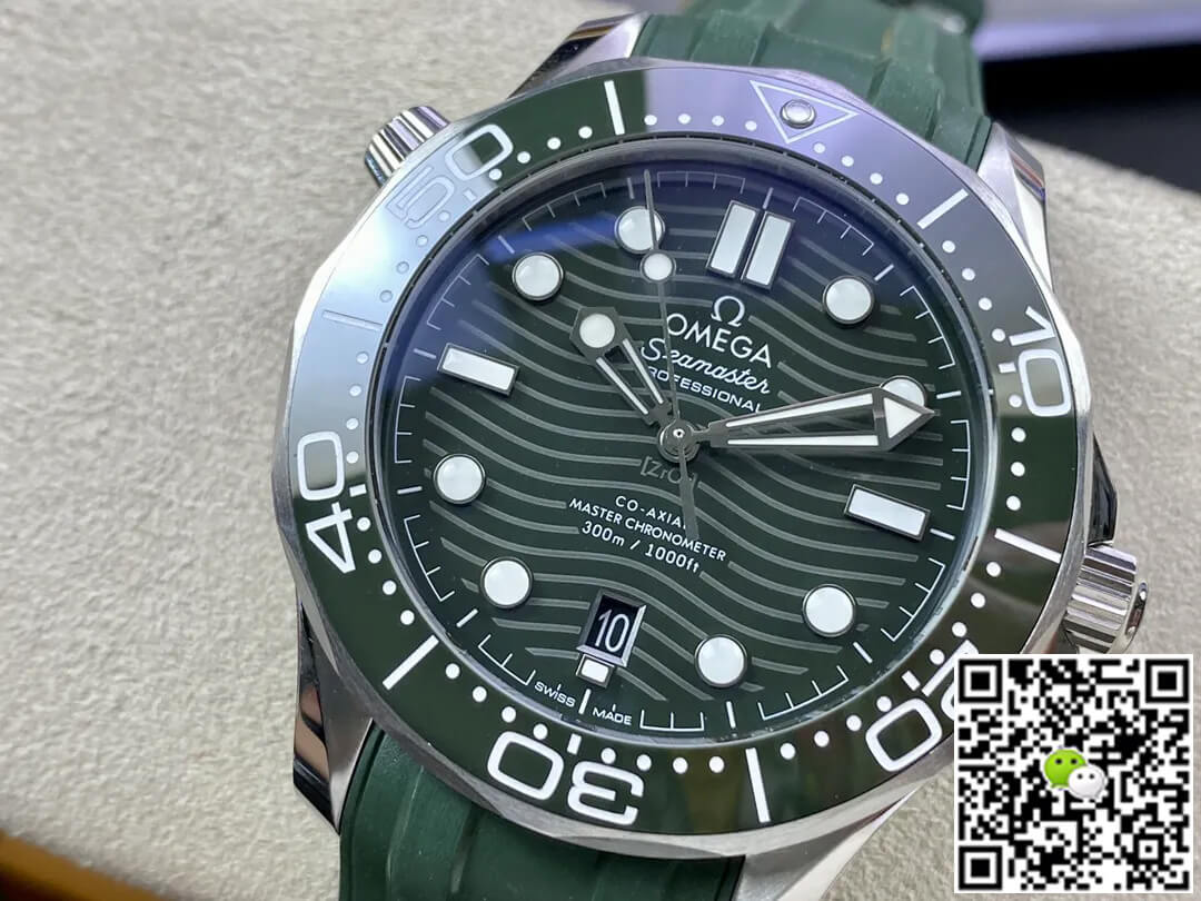 Omega Seamaster Diver 300M 210.32.42.20.10.001 VS Factory Green Dial