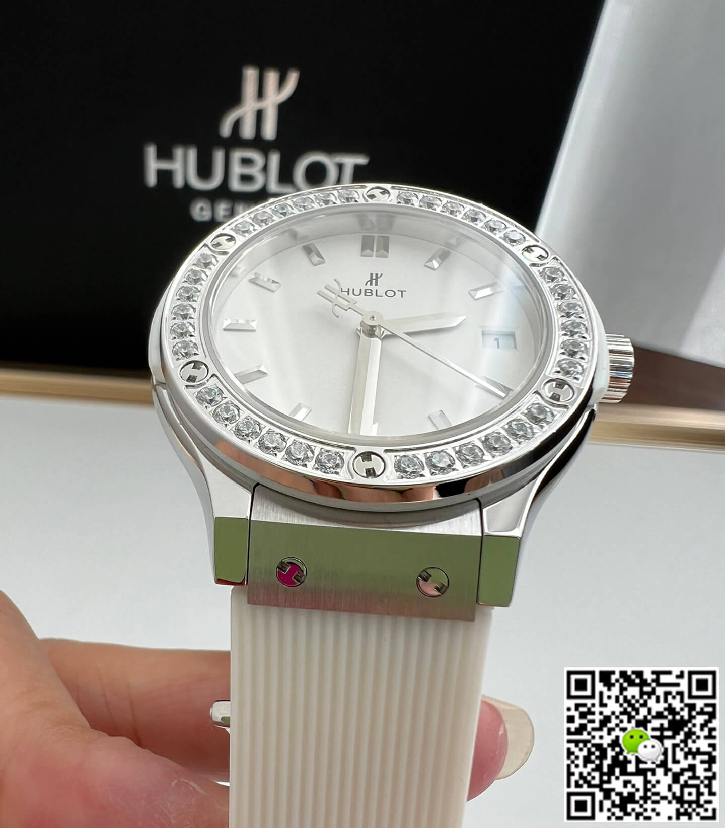 Hublot Classic Fusion 582.NX.2610.RX.1204 33MM HB Factory White Dial