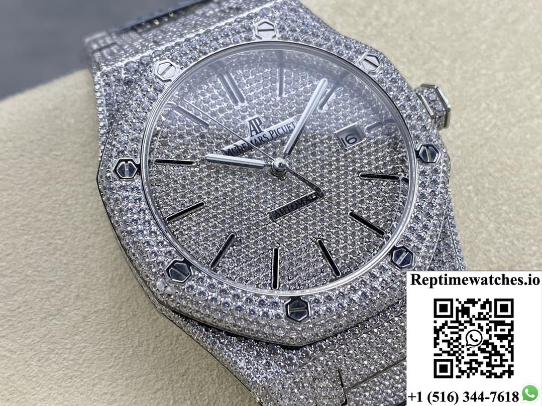 Audemars Piguet Royal Oak 15400ST.012 AMG Factory Stick Hour Markers