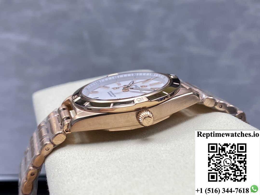 Breitling Chronomat R10380101A1R1 Bls Factory Blue Crystal Glass Watch Mirror-Rep Time Watches