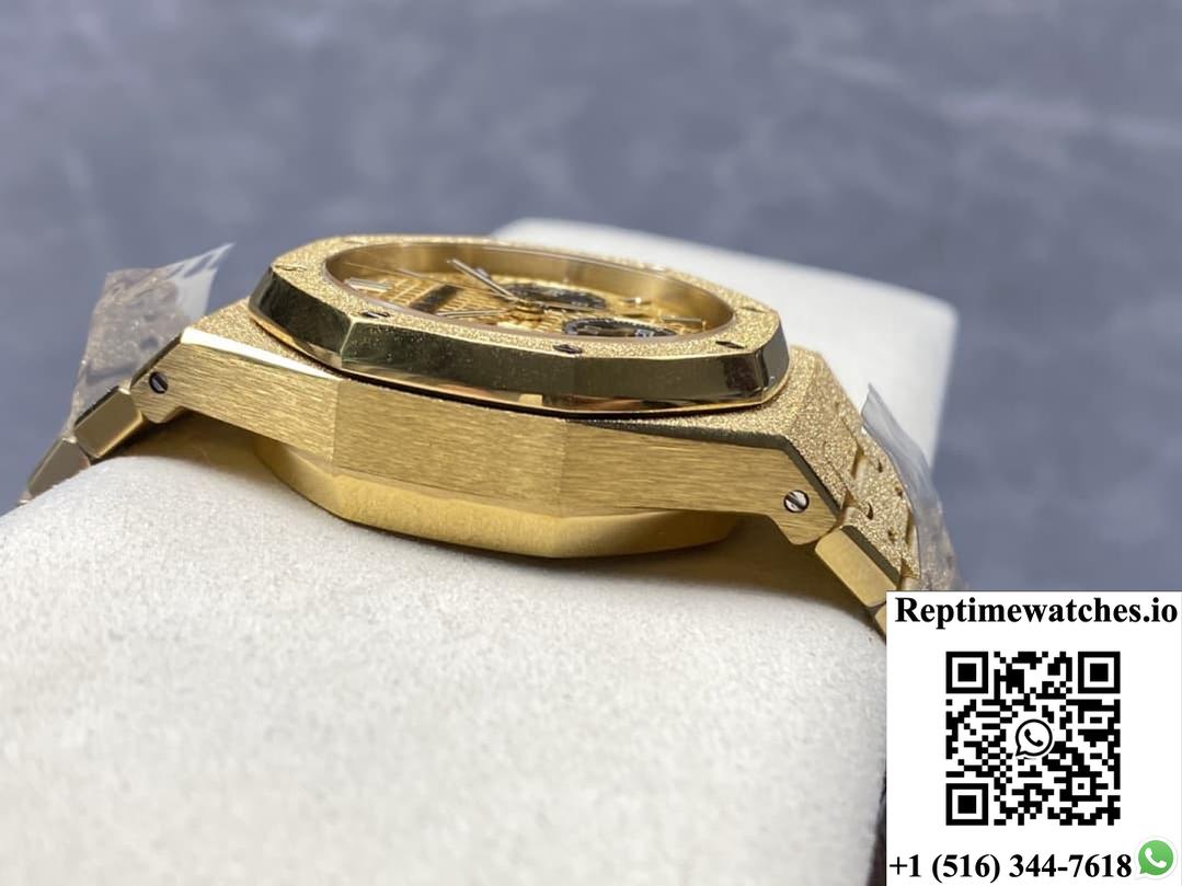 Audemars Piguet Royal Oak 26240BA.GG.1324BA.01 OM Factory Chronograph Function
