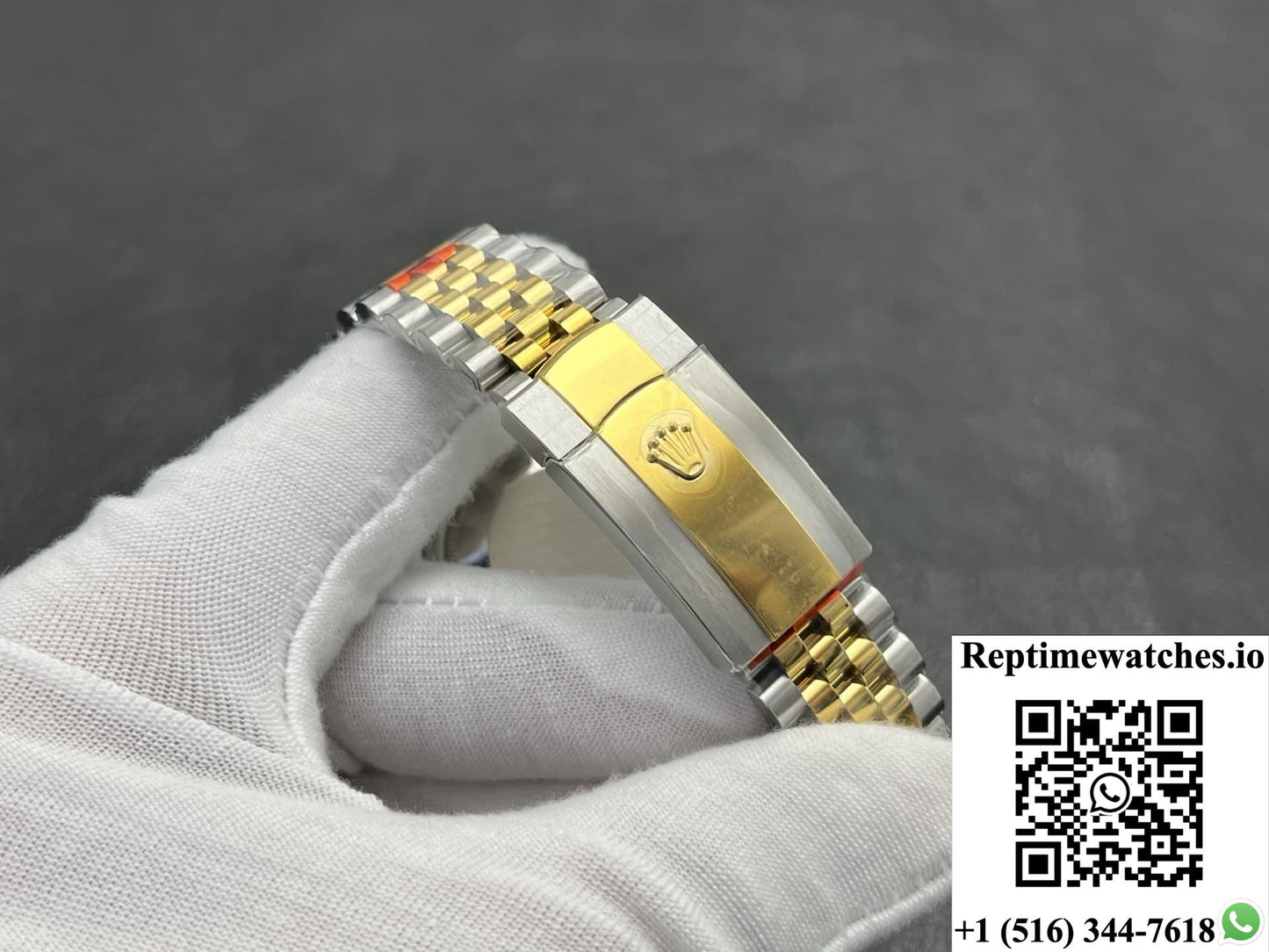 Rolex Datejust M126233-0043 VS Factory Date Display