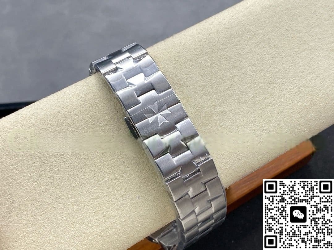 Vacheron Constantin Overseas 7920V-210A-B333 GR factory Stainless steel bezel