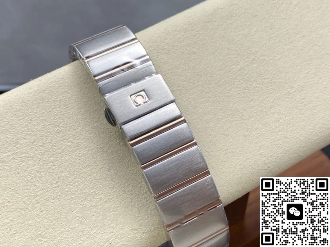 Omega Constellation 123.25.38.21.52.001 M+ Factory Silver-white Dial