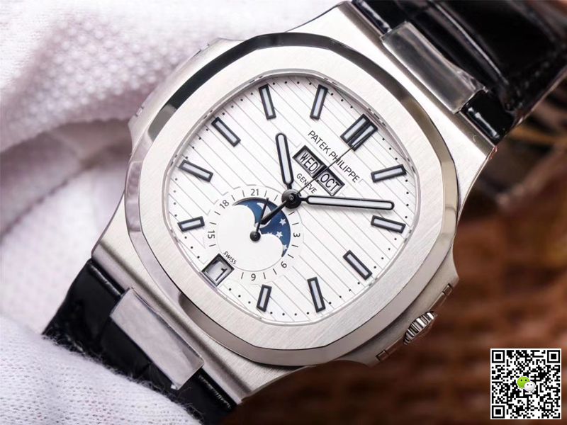 PF Factory Patek Philippe Nautilus 5726/1A-010 Moonphase Black Leather Strap