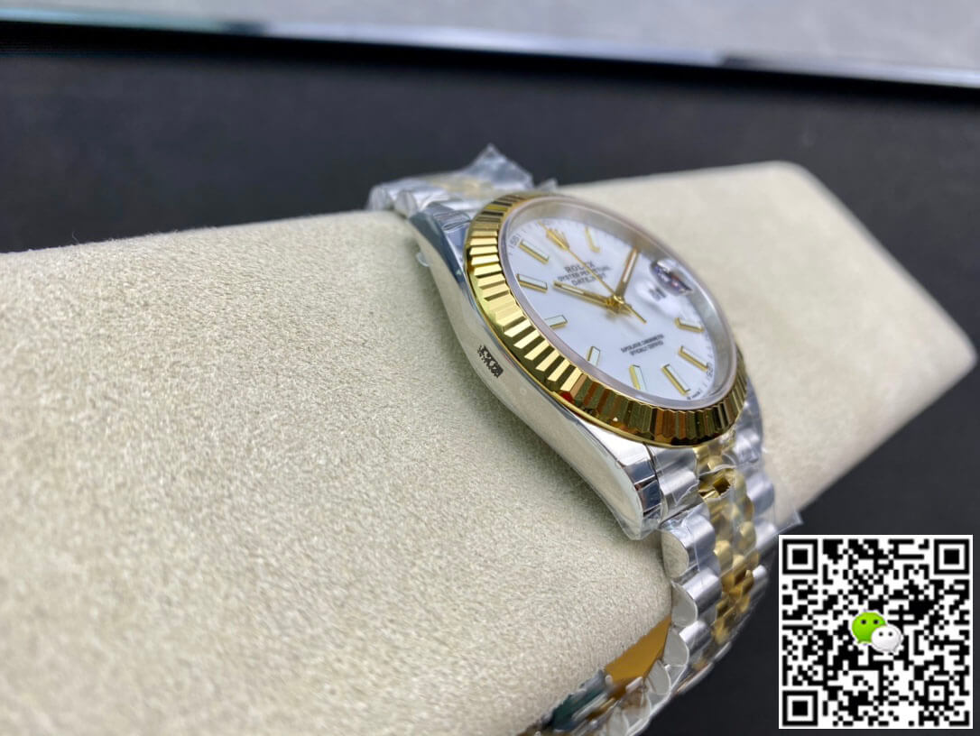 Rolex Datejust M126333-0016 VS Factory Yellow Gold