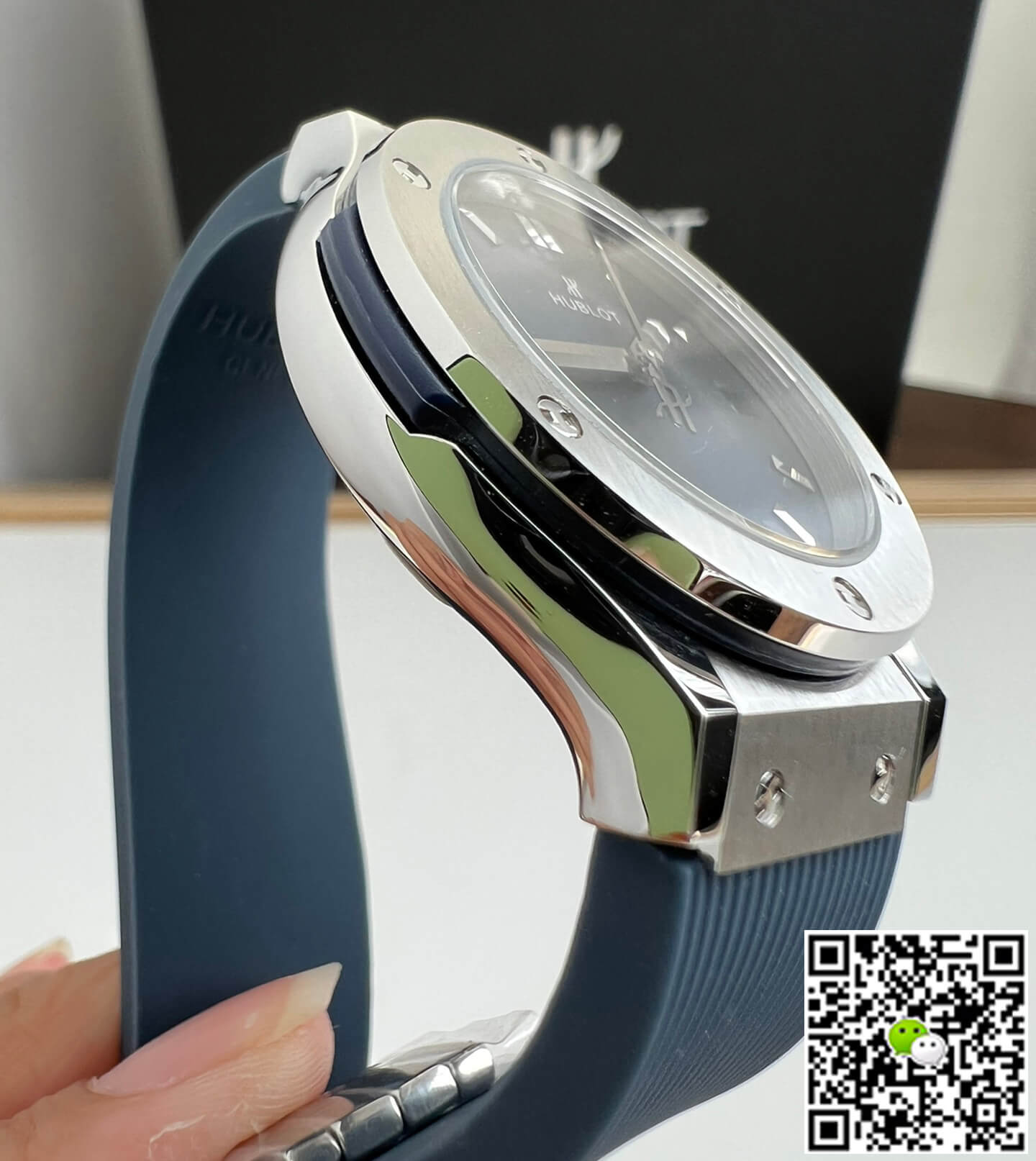 Hublot Classic Fusion 581.NX.7170.RX 33MM Quartz HB Factory Blue Dial