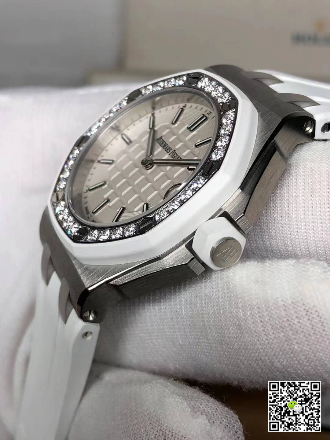 Audemars Piguet Royal Oak Offshore 67540SK.ZZ.A010CA.01 White Dial