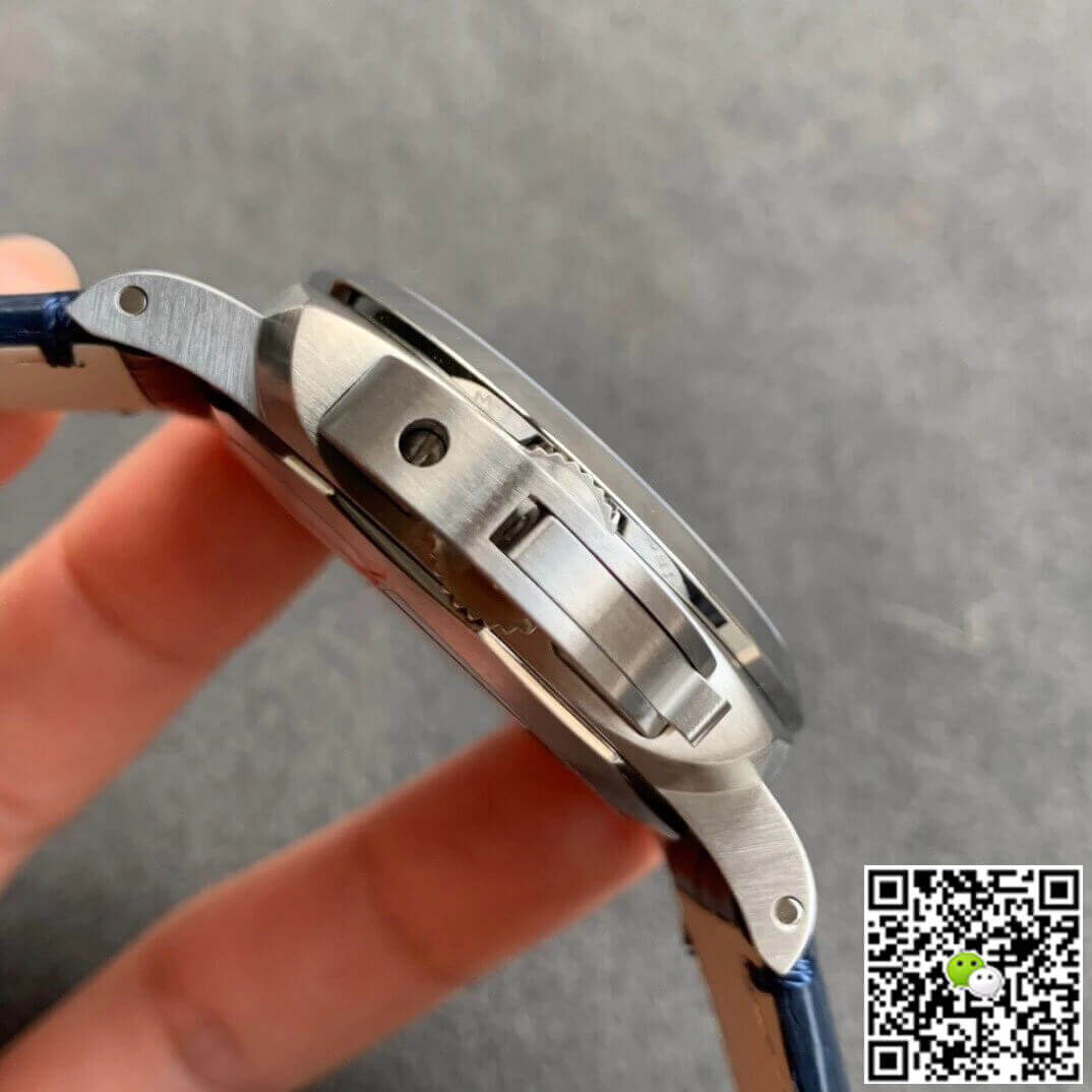 Panerai Luminor PAM01393 VS Factory Blue Dial