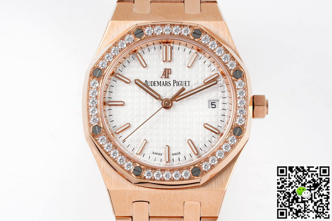 Audemars Piguet Royal Oak 77351OR.ZZ.1261OR.01 8F Factory Silver Dial