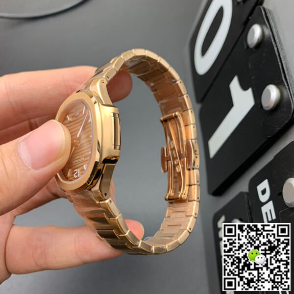 Patek Philippe Nautilus 7118/1R-010 3K Factory Rose Gold