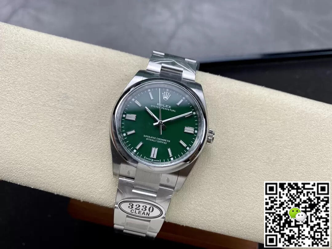 Rolex Oyster Perpetual M126000-0005 36MM Clean Factory Green Dial