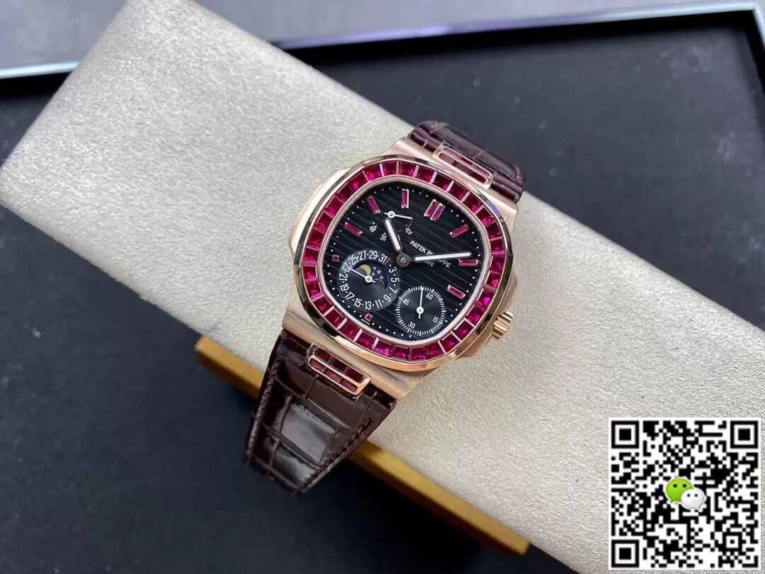 Patek Philippe Nautilus 5724 GR Factory Leather Strap