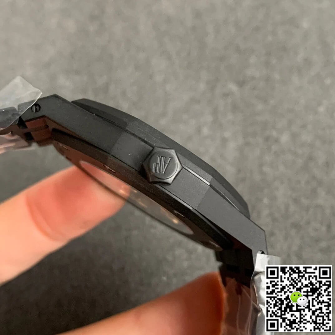Audemars Piguet Royal Oak 15400 DLC Version ZF Factory Frosted Black Dial