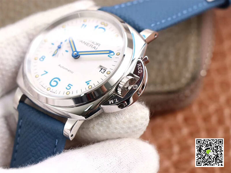 Panerai Luminor Due PAM906 VS Factory White Dial